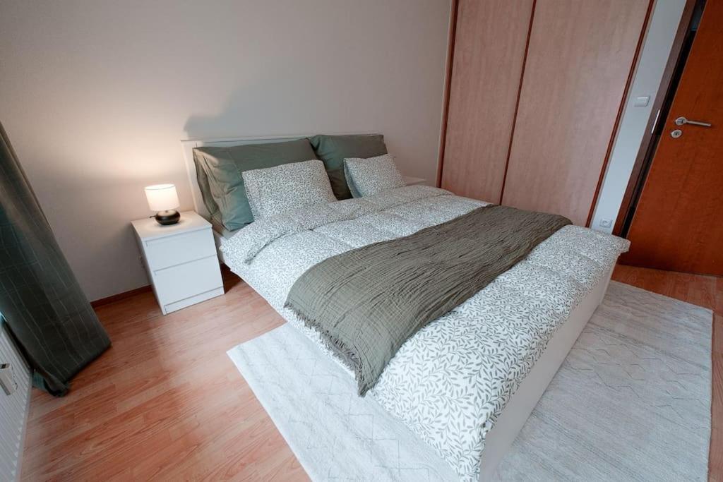 U Metra, 4 Hoste, Parking Free, Blizko O2 Arena Apartmán Praha